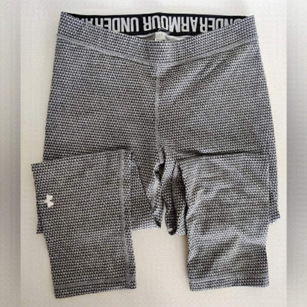 Under Armour cropped leggings
